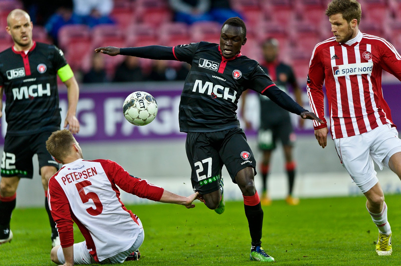 วิเคราะห์​การแข่งขันระหว่าง อัลบอร์ก และ วีบรอก