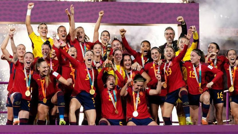 จานนี่ อินฟานติโน กล่าวว่าสหราชอาณาจักรเป็นประเทศเดียวที่เสนอตัวเป็นเจ้าภาพจัดการแข่งขันฟุตบอลหญิงชิงแชมป์โลกในปี 2035