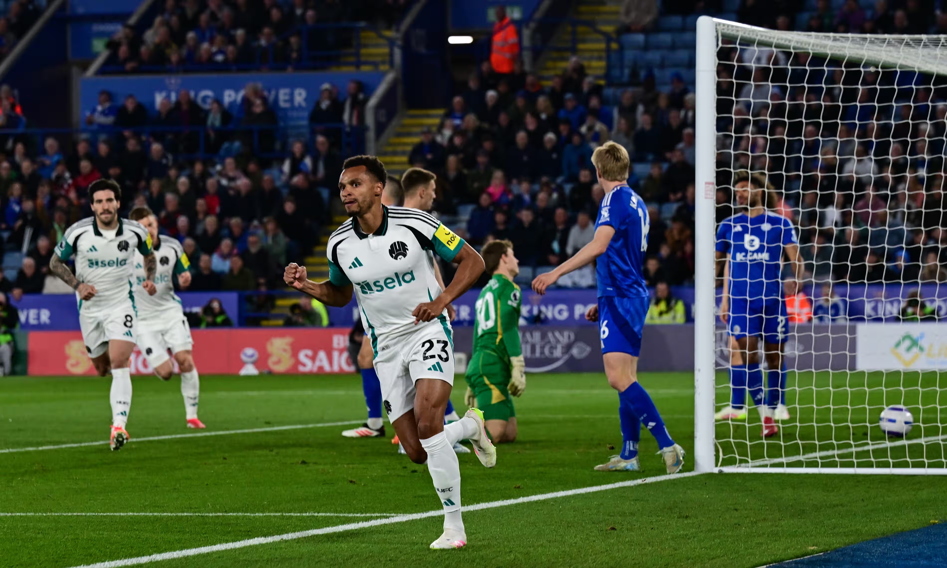 ฟาน นิสเตลรอยอารมณ์หดหู่หลังนิวคาสเซิลถล่มเลสเตอร์