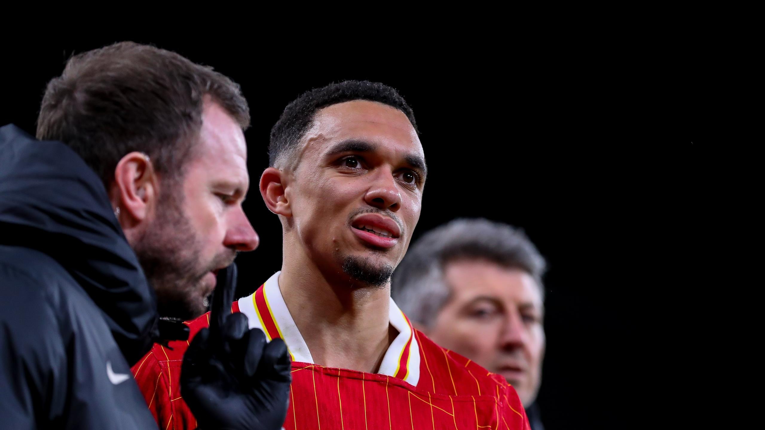 ลิเวอร์พูลให้ความสำคัญกับการย้ายทีม 2 ประเด็น ขณะที่อาร์เน่ สล็อตมอบงบประมาณมหาศาล และพอล ป็อกบา พูดคุยเรื่อง MLS