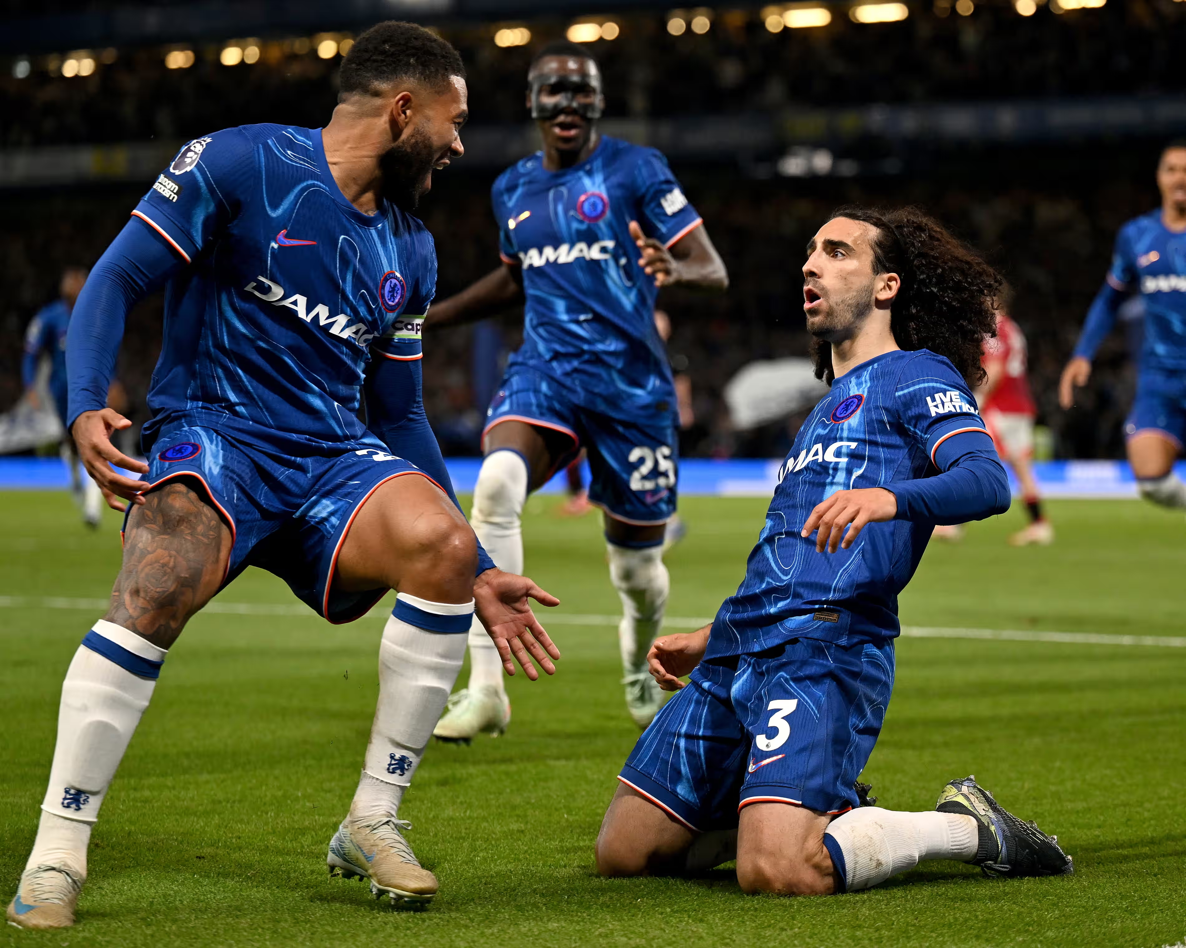 เชลซีใกล้คว้าแชมป์ยูฟ่า แชมเปี้ยนส์ลีก หลังกูคูเรลลาถล่มแมนฯยูไนเต็ด