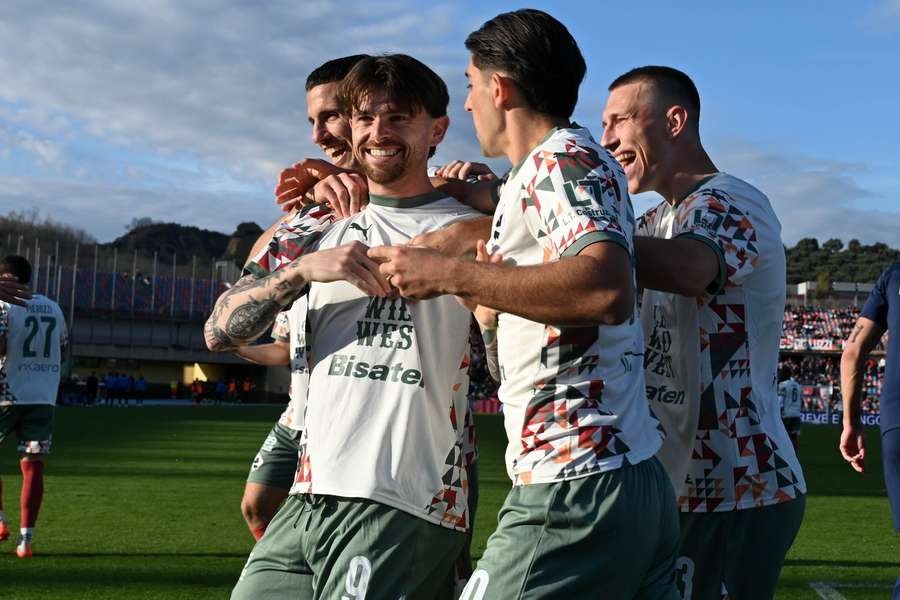 วิเคราะห์ผลบอลระหว่างทีมคาตันซาโร่ พบกับ สเปเซีย