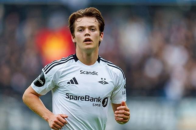 การวิเคราะห์การแข่งขันฟุตบอล เฟรดริกซ์สตรัด และ โรเซนบอร์ก