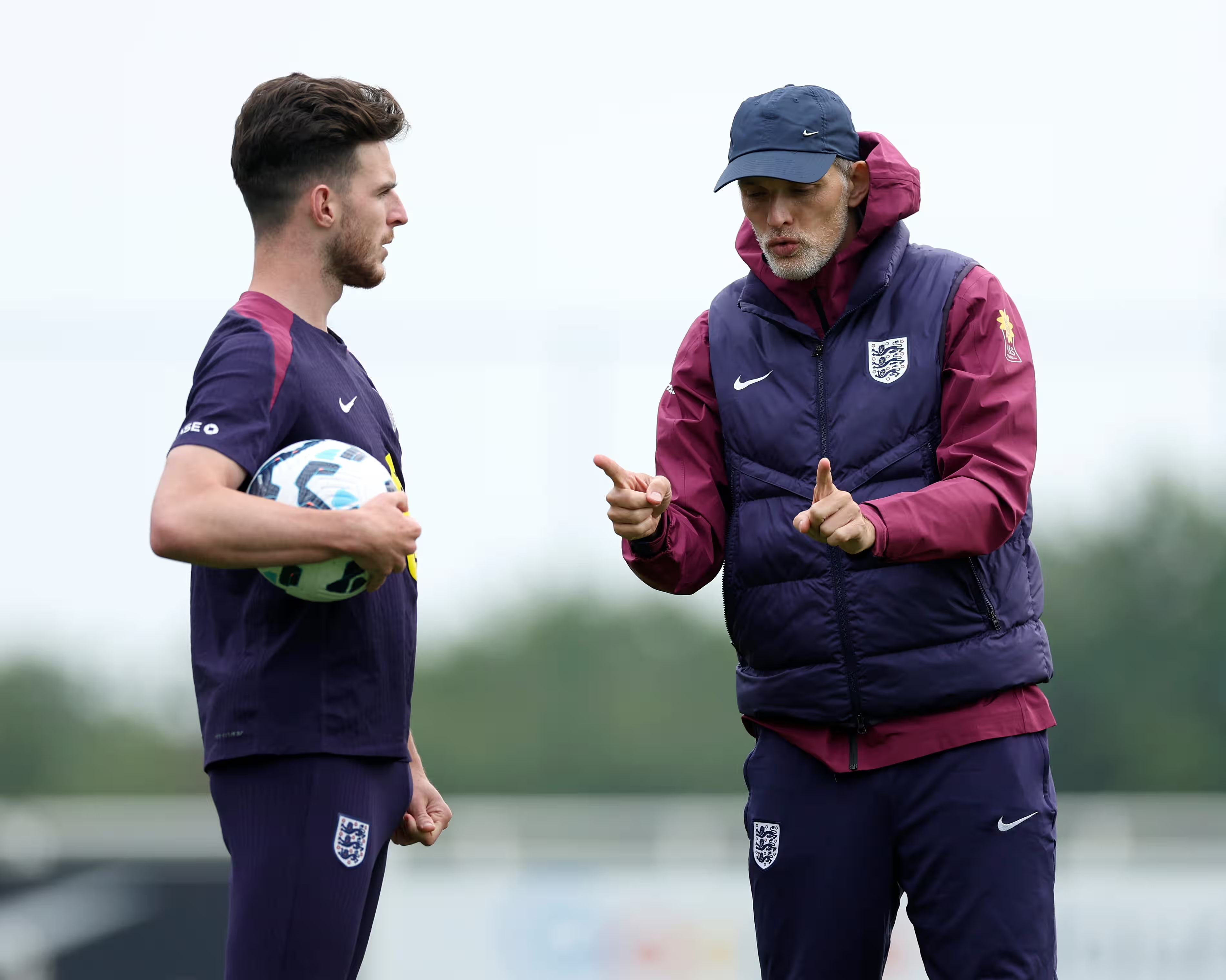 'เล่นด้วยรอยยิ้ม': ทูเคิล ท้าอังกฤษให้ผ่อนคลายและเร่งเครื่องเต็มที่