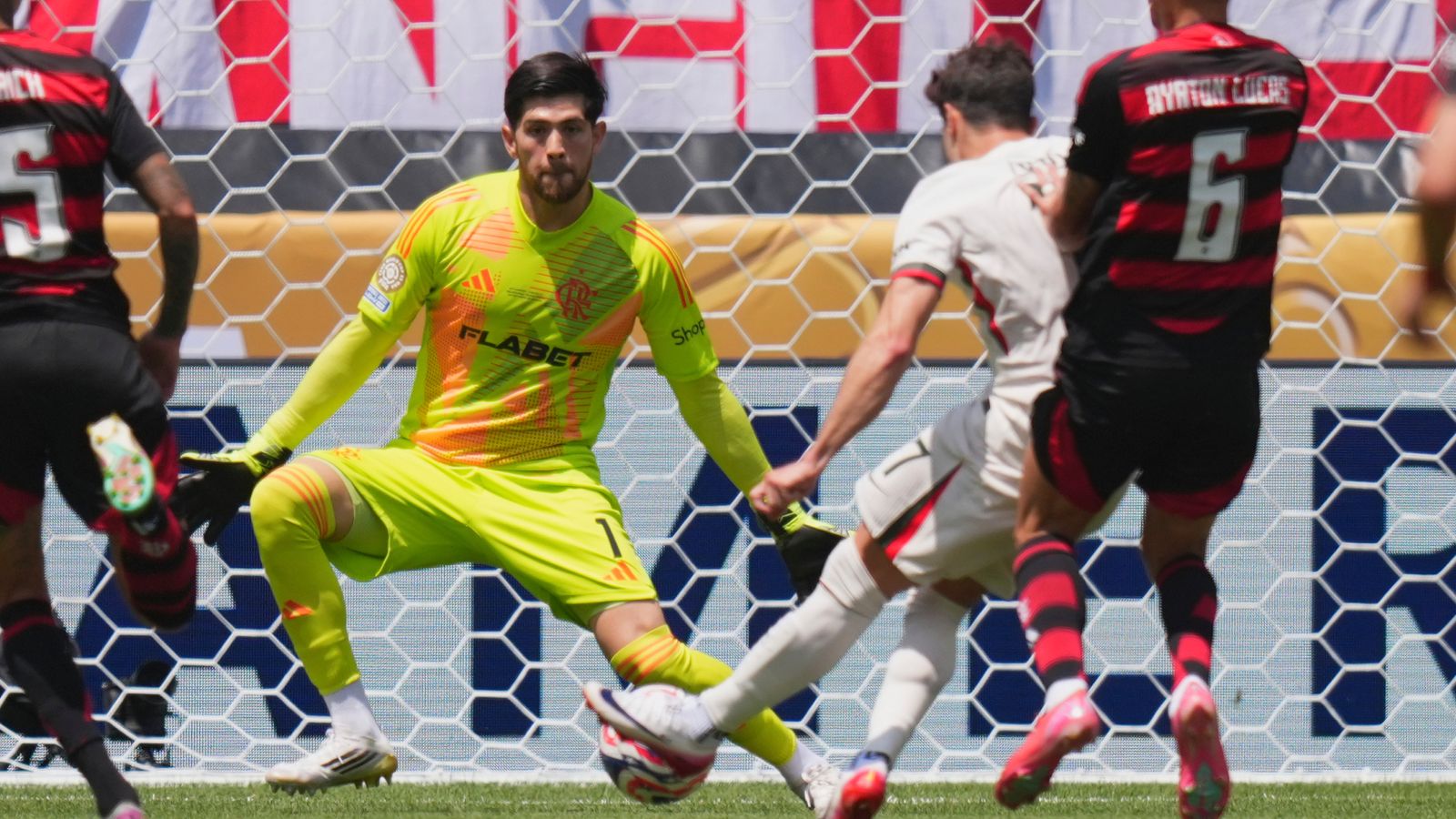 ฟลาเมงโก 3-1 เชลซี: บลูส์พังยับเยินในศึกชิงแชมป์สโมสรโลก เมื่อนิโกลัส แจ็คสัน โดนใบแดงตรงๆ ในเกมที่พ่ายแพ้