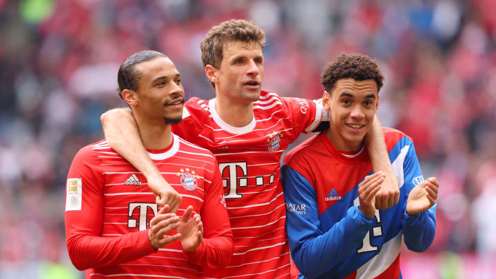 บาเยิร์น มิวนิค เล็งคู่หูลิเวอร์พูล บาร์เซโลน่าพร้อมจ่ายค่าธรรมเนียมย้ายทีมของนิโก้ วิลเลียมส์ ลีดส์ ยูไนเต็ด เจรจากับดักลาส ลุยซ์ - Euro Transfer News