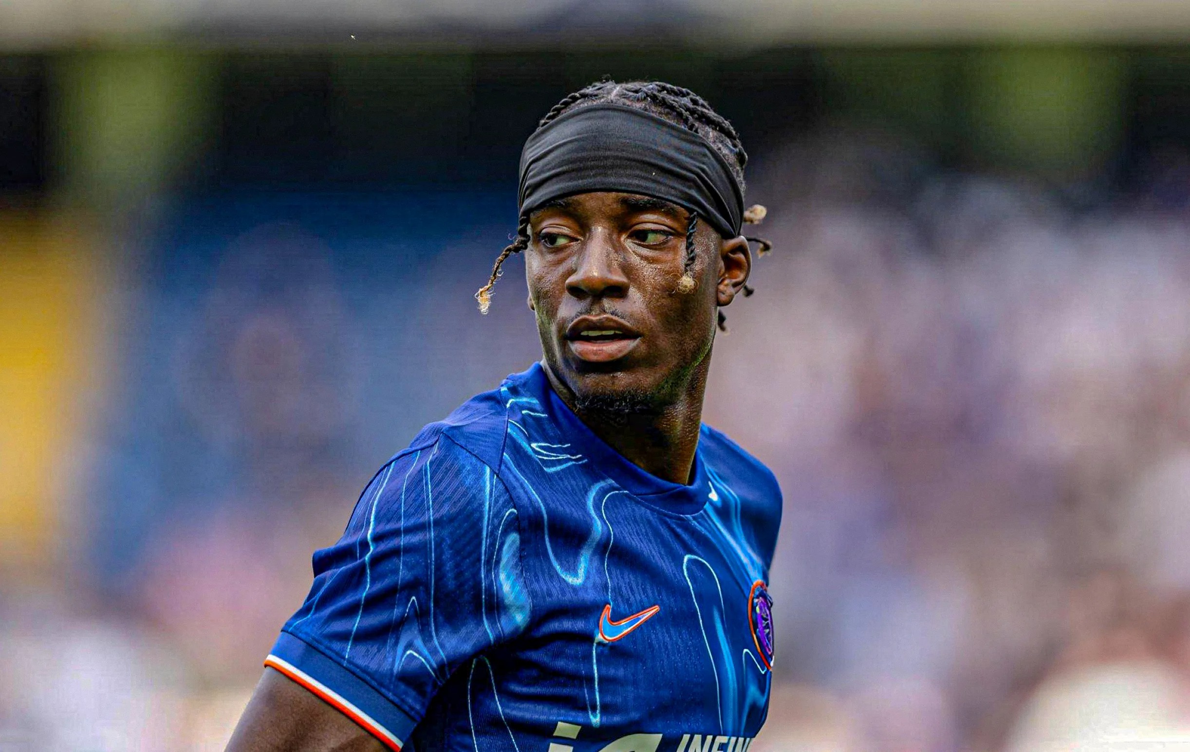 อาร์เซนอลเซ็นสัญญากับโนนี มาดูเอเก้ นักเตะทีมชาติอังกฤษจากเชลซี คู่แข่งร่วมลอนดอน ด้วยค่าตัว 52 ล้านปอนด์