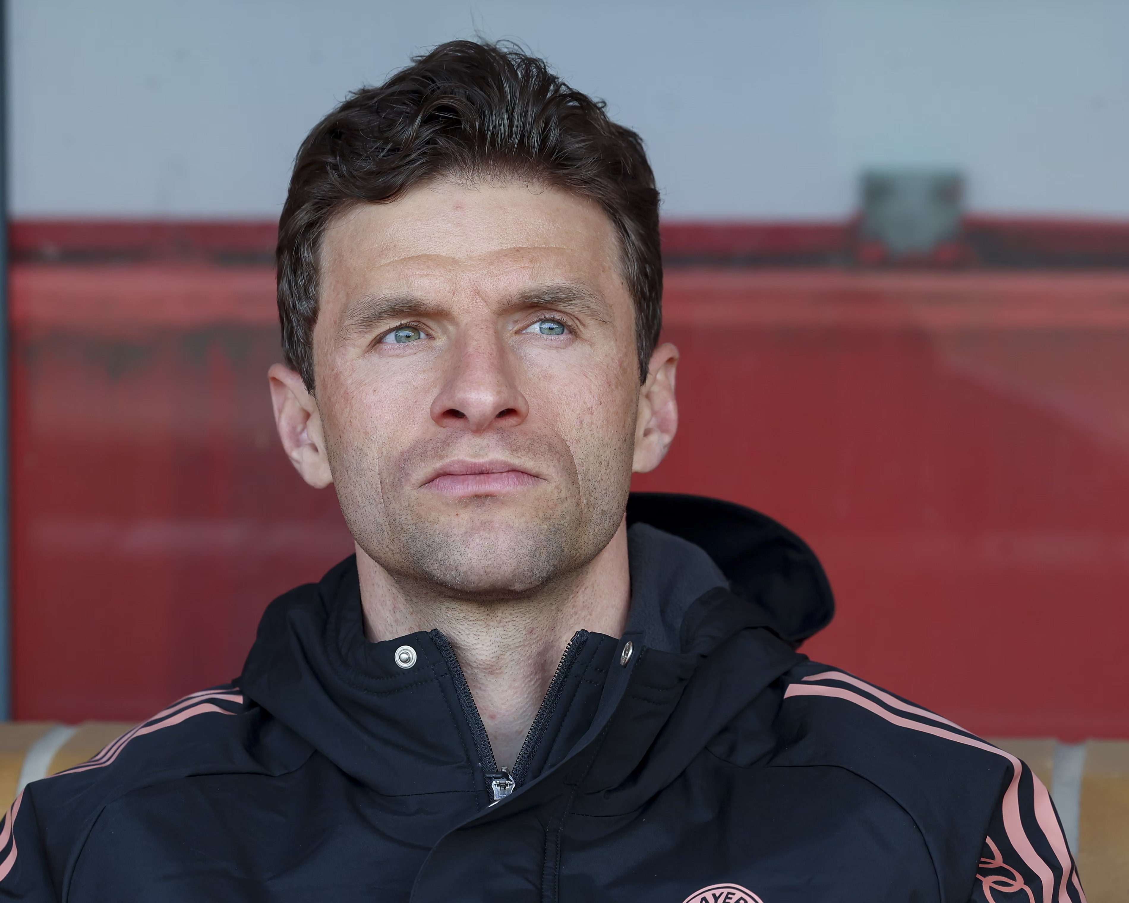 แวนคูเวอร์สร้างความฮือฮาด้วยการเซ็นสัญญากับโทมัส มุลเลอร์หลังจากออกจากบาเยิร์น มิวนิค