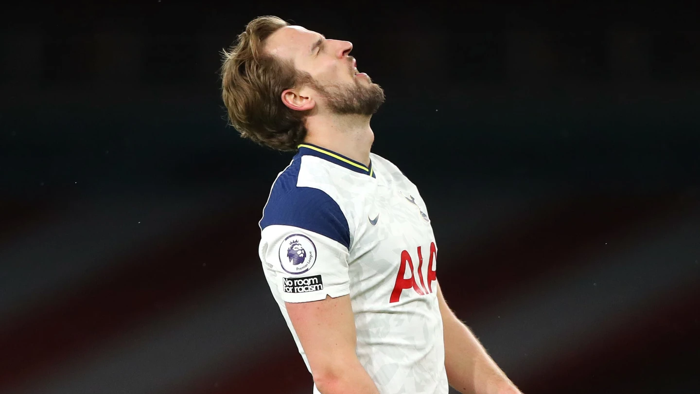 ท็อตแนมฮ็อทสเปอร์กำลังต่อสู้เพื่อคว้าตัวมอร์แกน โรเจอร์ส กองหน้าแอสตันวิลล่า มูลค่า 80 ล้านปอนด์ หลังพลาดการคว้าตัวเอเบเรชี เอเซ 