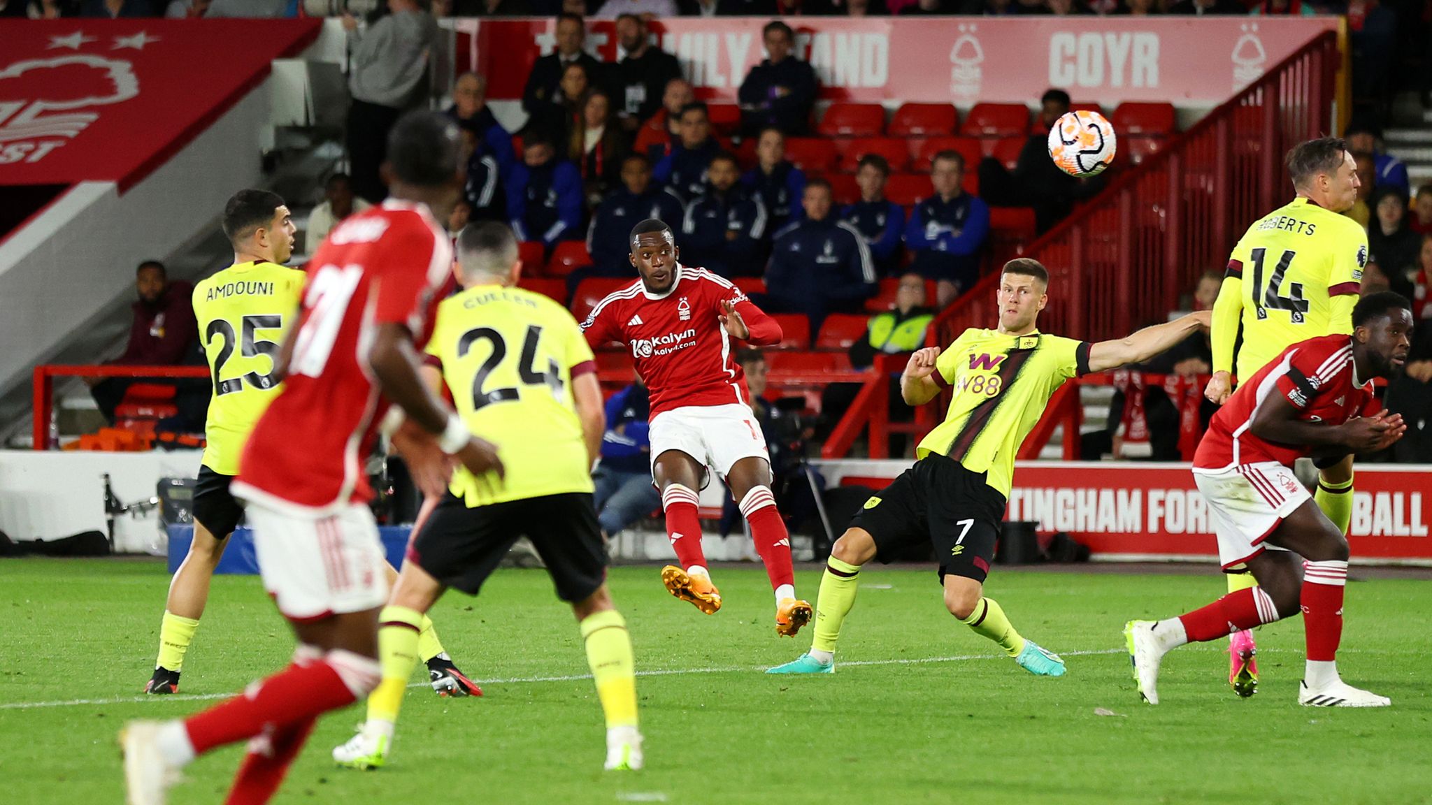 เจาะลึกการวิเคราะห์บอล: เบิร์นลีย์ vs น็อตติ้งแฮม ฟอเรสต์