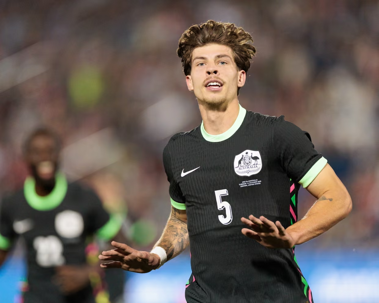 โครงร่างของซอคเกอรูที่พร้อมสำหรับฟุตบอลโลกเริ่มชัดเจนขึ้นจากเกมภายใต้การคุมทีมของโทนี่ โปโปวิช