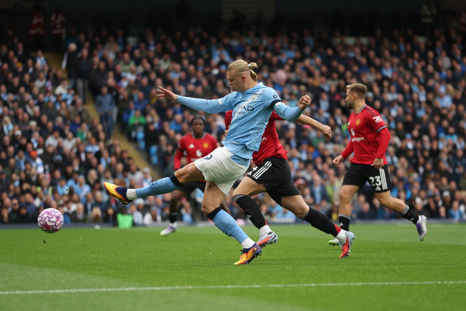 บาร์เซโลน่าเจองานหนัก เชลซี–แมนฯ ซิตี้