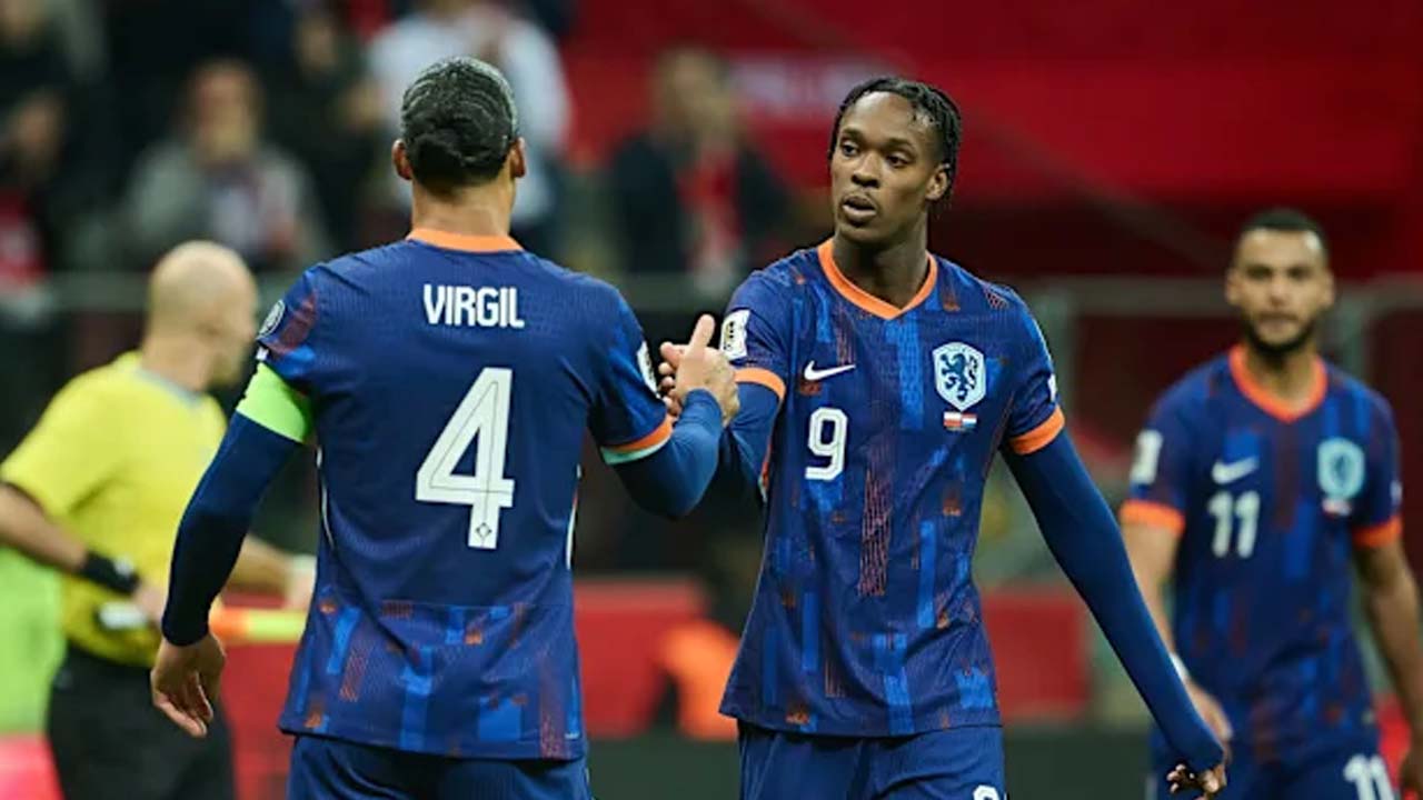 เอ็มมานูเอล เอเมก้า ถูกสตราส์บูร์กลงโทษห้ามแข่ง 1 นัดเนื่องจาก เพิกเฉยต่อค่านิยมของสโมสร