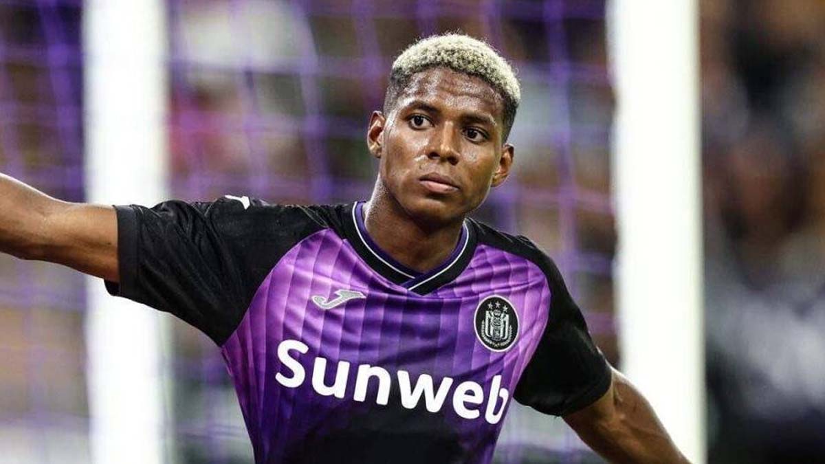 แมนฯ ยูไนเต็ดอยู่ในการ ล่าห้าทีมเพื่อคว้ากองกลางแอสซิสต์ยอดเยี่ยมวัย 22 ปี ขณะที่รูเบน อาโมริมรอคำตอบเรื่องการย้ายทีมเดือนมกราคม