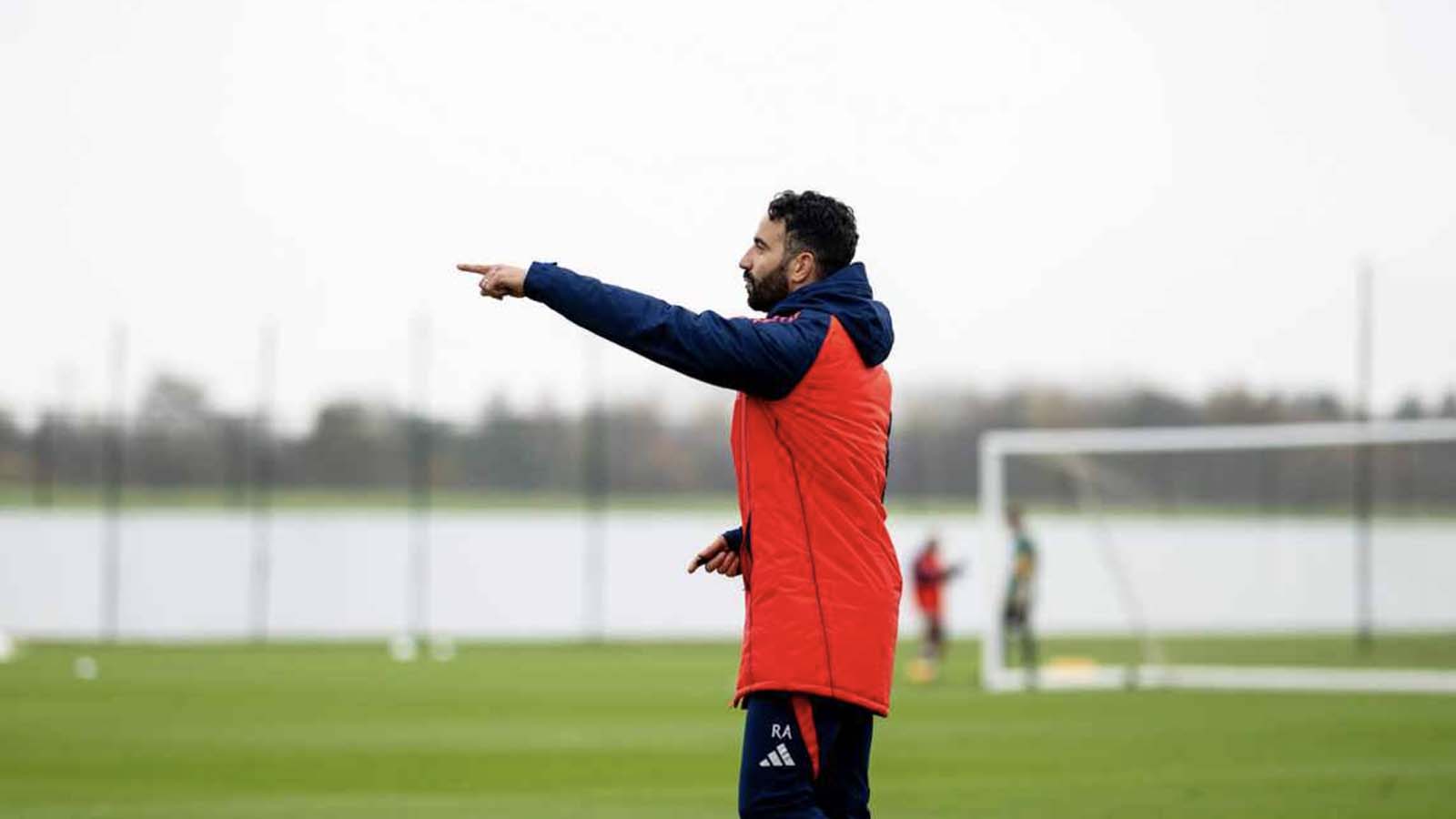 ปีศาจแดง โต้แย้งข้อกล่าวอ้างของบรูโน่ เฟอร์นันเดส เกี่ยวกับการขายในช่วงซัมเมอร์นี้