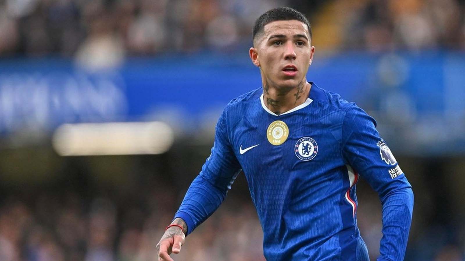 เรอัล มาดริด วอร์ตัน เอ็นโซ เฟอร์นันเดอร์, แม็ค อัลลิสเตอร์ - 5 มิดฟิลด์ที่อยู่ในรายชื่อเป้าหมายของลอส บลังโกส