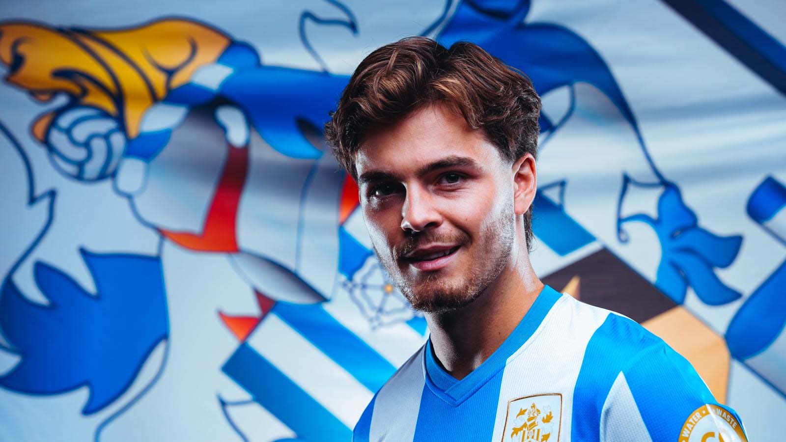 วัตฟอร์ด เป็นหนึ่งในหลายสโมสร ที่สนใจคว้าตัวมิดฟิลด์มูลค่า 1 ล้านปอนด์ ในช่วงตลาดซื้อขายเดือนมกราคม