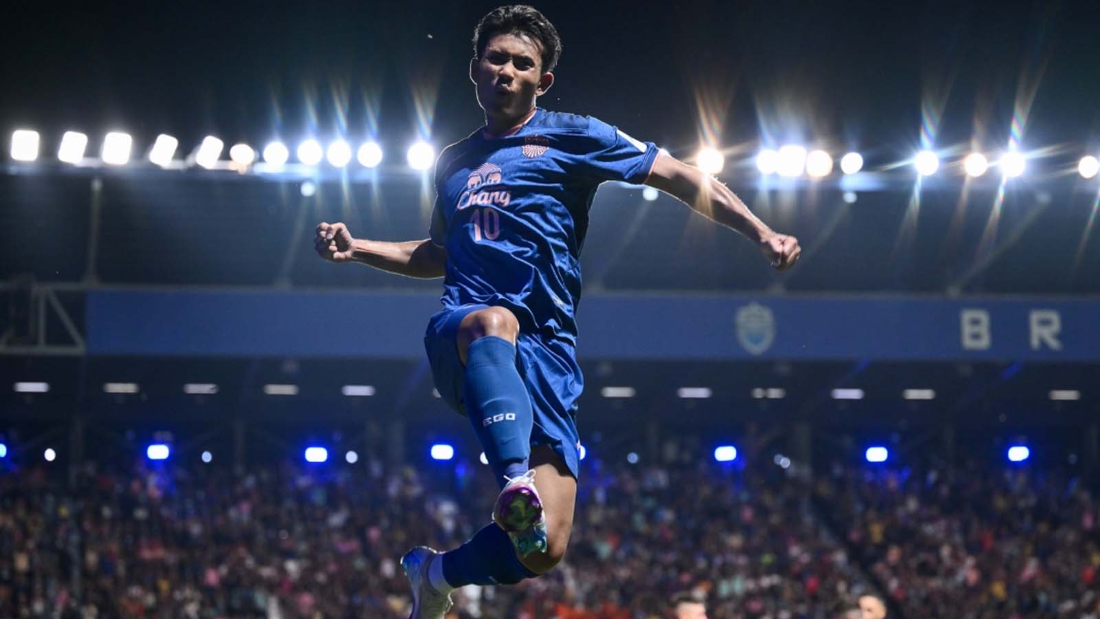 ศุภณัฏฐ์ ซัดประตูโทน พาบุรีรัมย์บุกเชือดอุทัยธานี 1-0 นำจ่าฝูงต่อ