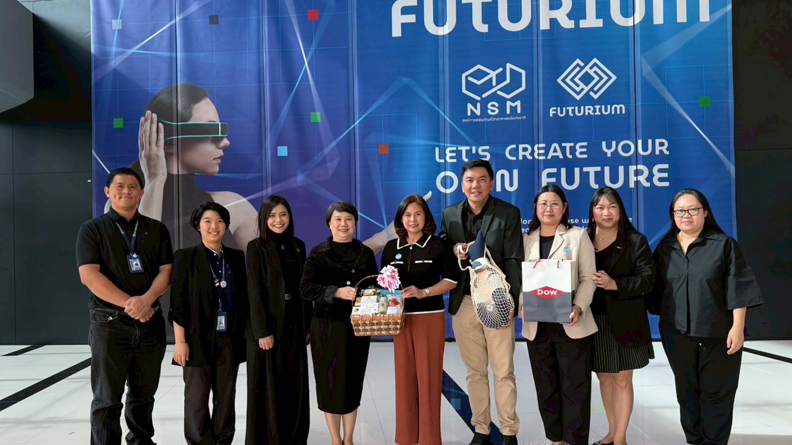 ทอท ประชุมความพร้อมจัดฟุตบอลอาวุโสวีไอพี รัฐวิสาหกิจ ปี 2569