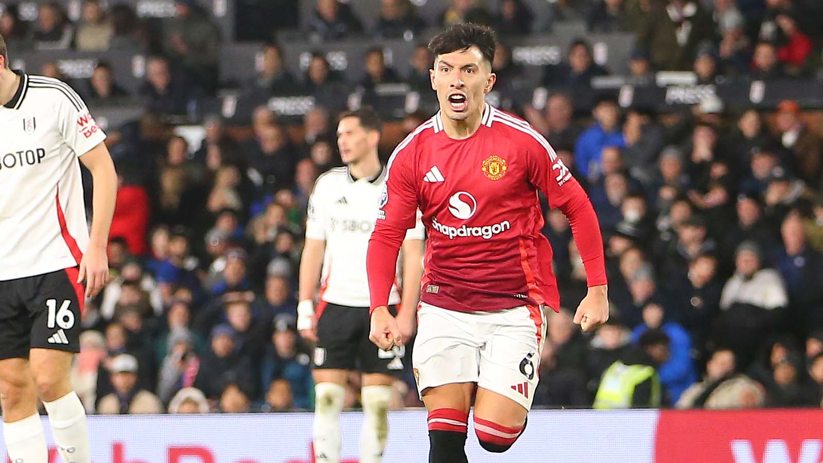 ปีศาจแดงเตรียมรับมือความสนใจจากบาร์เซโลนาในตัวผู้เล่นคนสำคัญ