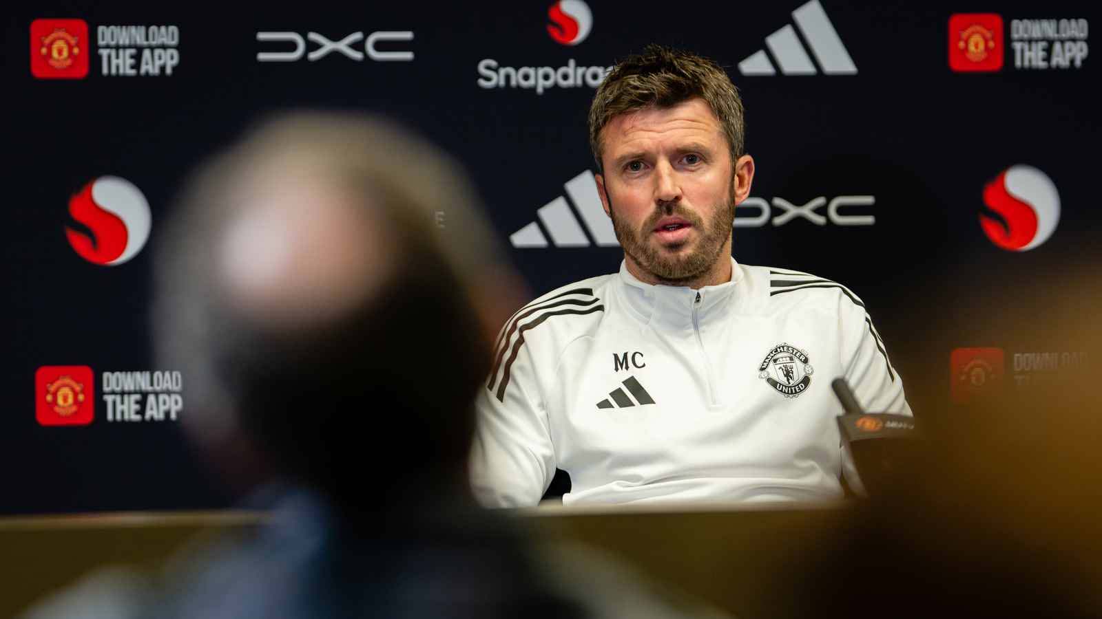 แมนเชสเตอร์ ยูไนเต็ด มีการจับตามองดาวดังจากเซเรีย อา สองคน โดยไมเคิล คาร์ริคหวัง ดึงตัว ผู้เล่นจากทีมยักษ์ใหญ่ในยุโรป