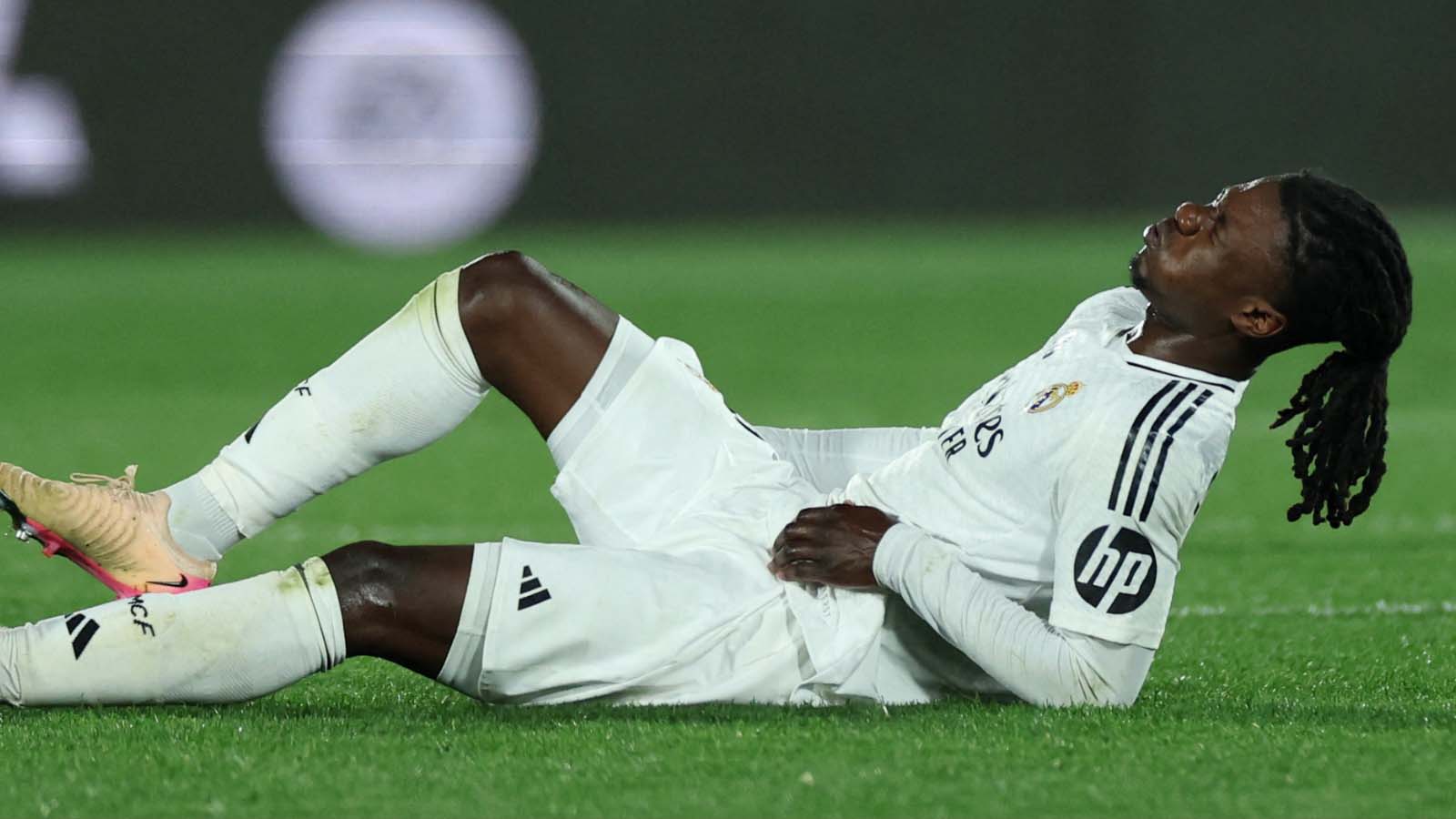 ฟาบริซิโอ โรมาโน่ อธิบายว่าเรอัล มาดริด จะพิจารณาคว้าตัว เอดูอาร์โด คามาวิงก้า มาร่วมทีมที่โอลด์แทรฟฟอร์ดหรือไม่