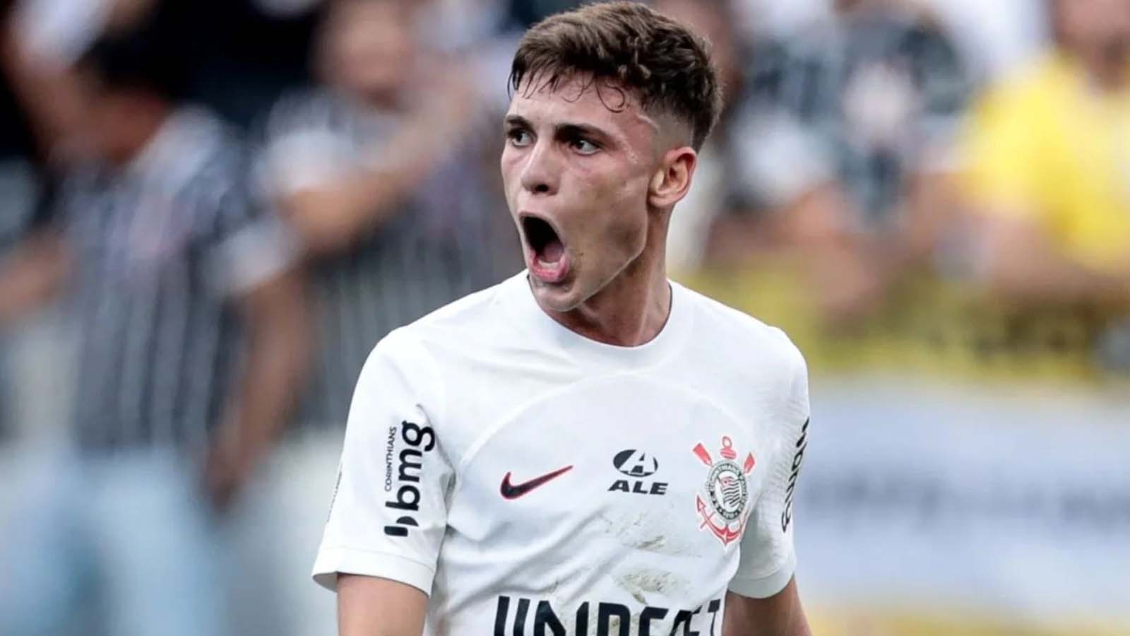 อาร์เซนอล มิดฟิลด์เปิดโอกาสย้ายไปเล่นในพรีเมียร์ลีกในอนาคต