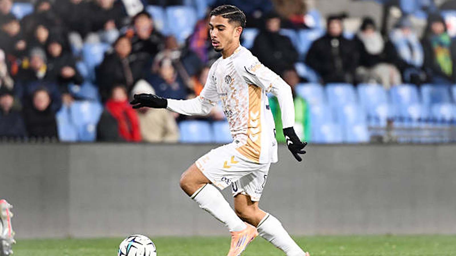 บาร์เซโลนา เดโก้ เตรียมการ เพื่อคว้าตัวนักเตะดาวรุ่งจากสตราสบูร์กที่มีมูลค่า 5.1 ล้านปอนด์ โดยเริ่มการเจรจาแล้ว