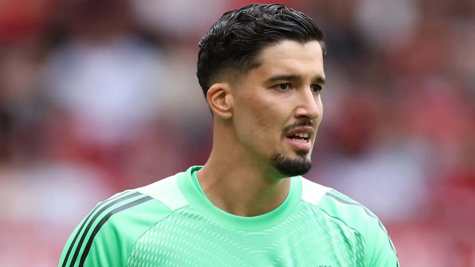 ปีศาจแดงอาจใช้ อัลตาย บายินดิร์ เป็นตัวสำรองเพื่อ คว้าตัวดาวเตะของเบซิคตัสในฤดูร้อนนี้