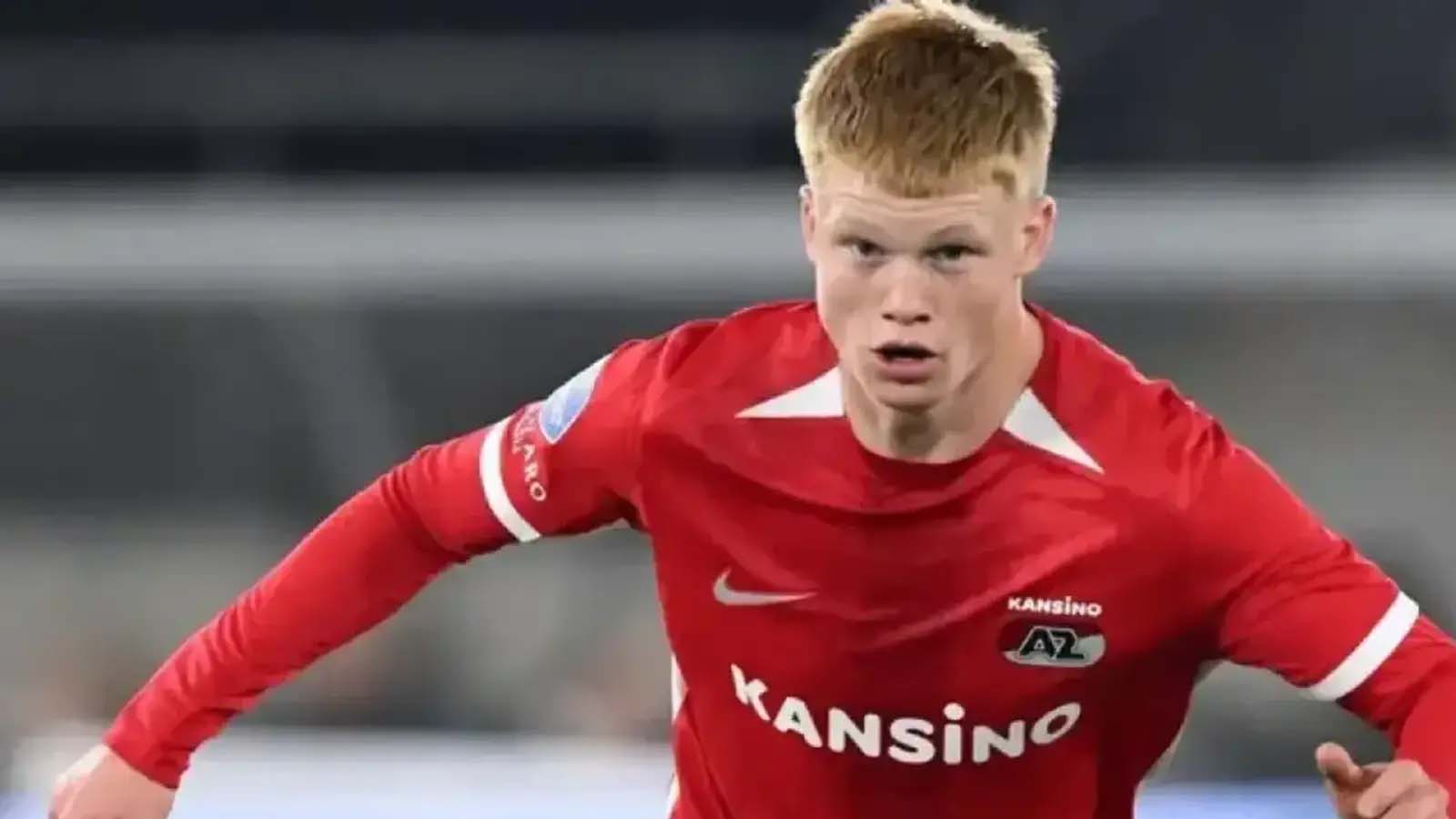  ปีศาจแดงตั้งเป้าเอาชนะบาร์เซโลนา เรอัล มาดริด และลิเวอร์พูล ในการคว้าตัวเปดรีคนใหม่